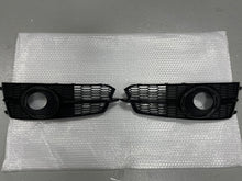 Load image into Gallery viewer, RS6 style Quattro grill for 2016-2018 Audi A6/S6 C7.5 with honeycomb fog "ACC" covers
